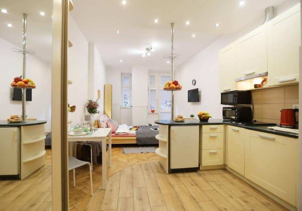Batorego Cosy Apartment 2 Cracovia Exterior foto